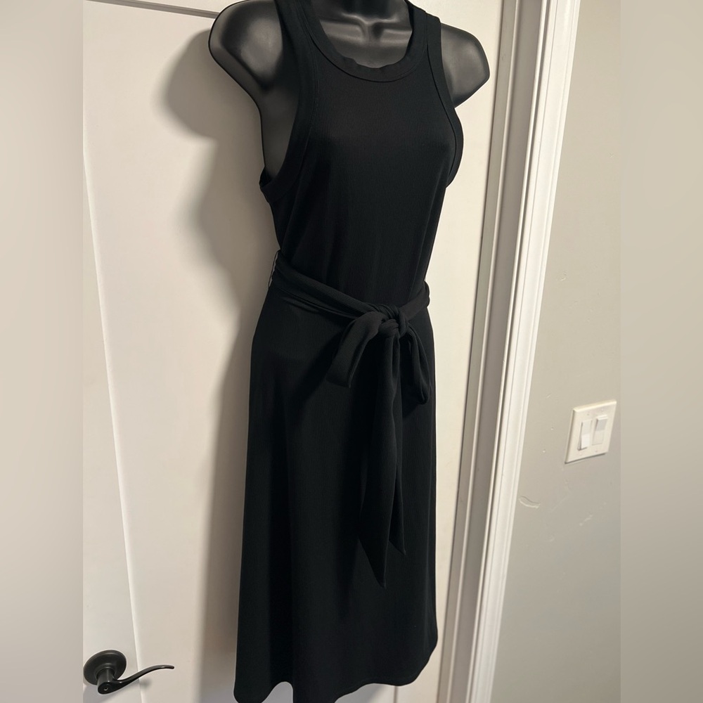 Belted Ribbed Dress - Picture 3 of 4